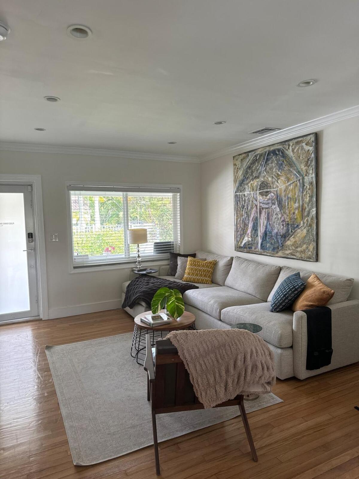 Charming Boho House In The Gables Hébergement de vacances *